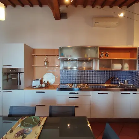 La Terrazza Di Elas A Apartamento Uzzano
